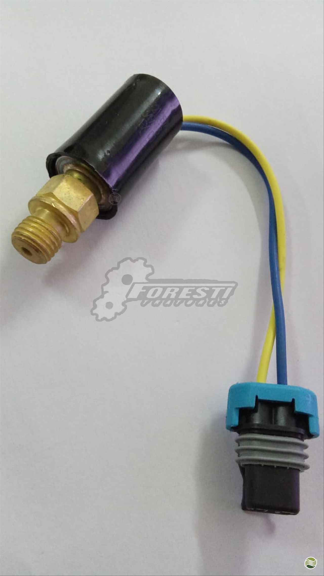 Interruptor da pressão do oléo tratores John deere RE212878